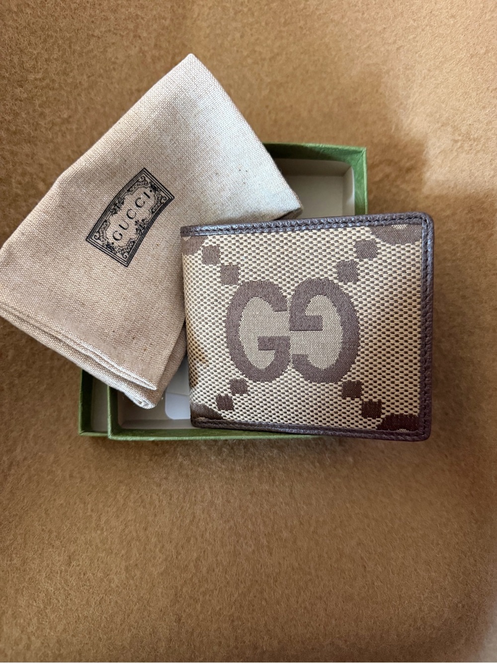 Gucci Brown & Beige GG Logo Canvas Bi-Fold Wallet - Full Inclusion (box & dusty)